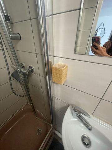 STUDIO MEUBLE REFAIT A NEUF ABONNEMENTS TOUT COMPRIS
