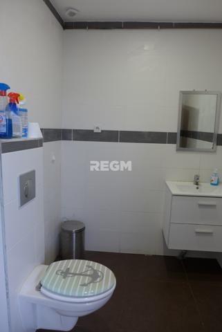 Lesparre-Médoc (33340) Immeuble avec murs et fond de commerce Restaurant