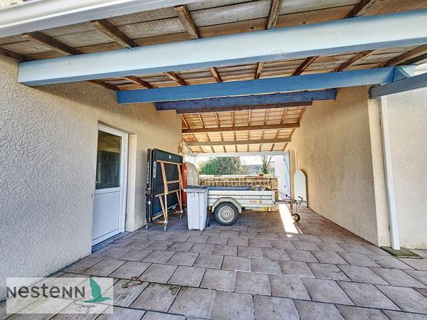 A vendre maison au Gua, 182 m2, 7 pièces, garage double, piscine, sur environ 1800 m²