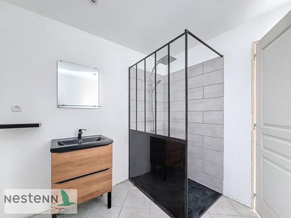 A vendre maison au Gua, 182 m2, 7 pièces, garage double, piscine, sur environ 1800 m²