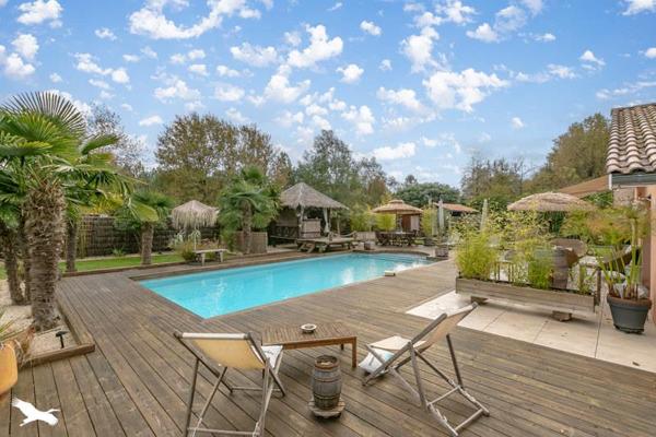 Maison à vendre |  Salles |  7 pièces | 226 m²