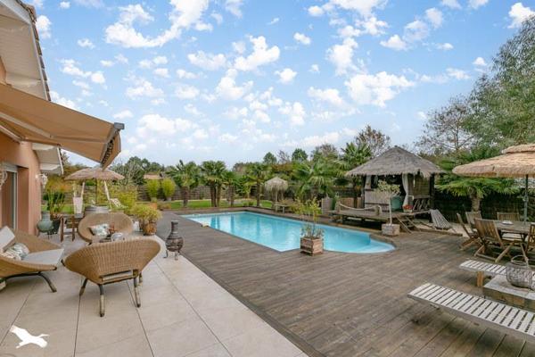 Maison à vendre |  Salles |  7 pièces | 226 m²