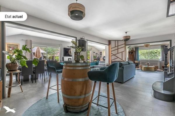 Maison 495 000 € Salles 7 p 226 m² DPE C