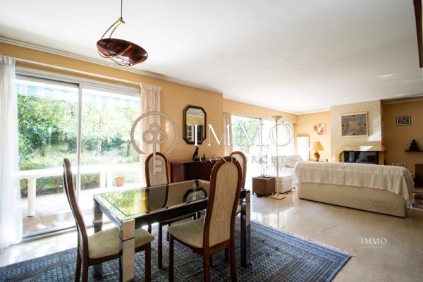 Maison 7 pièces 150m² de plain pied proche école, au calme.