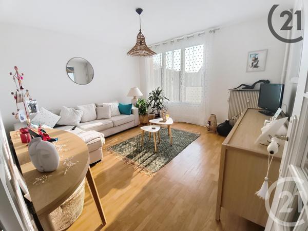 Appartement F3 à vendre  3 pièces - 62,78 m2 TROYES - 10