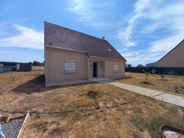 Pavillon familial 3 chambres avec potentiel dans un village calme