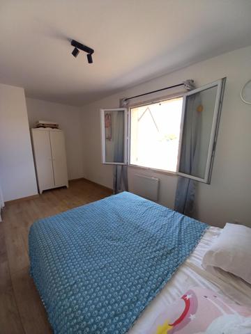 Pavillon familial 3 chambres avec potentiel dans un village calme