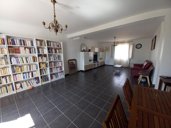 Pavillon familial 3 chambres avec potentiel dans un village calme