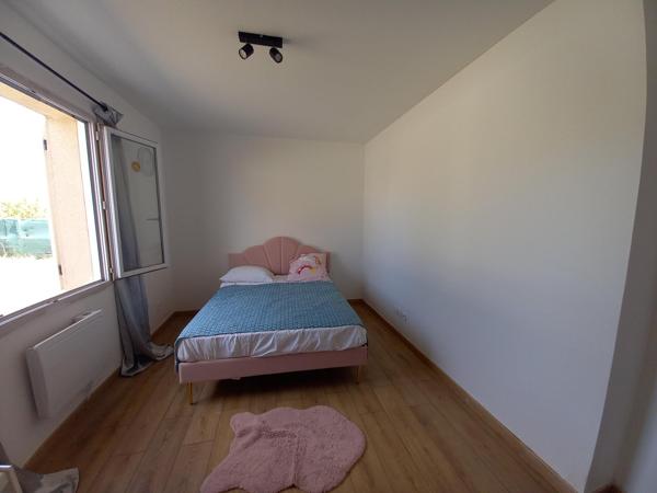 Pavillon familial 3 chambres avec potentiel dans un village calme