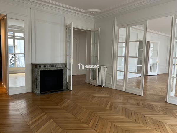 Location Appartement 7 pièces 230 m² - Paris 75016