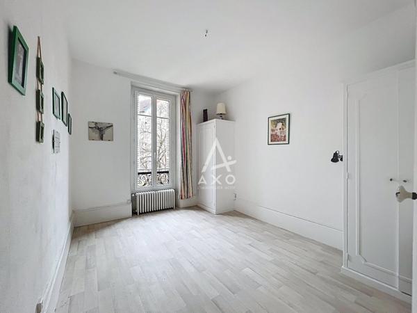DIJON (21) - Quartier wilson - T6 en duplex + stationnement