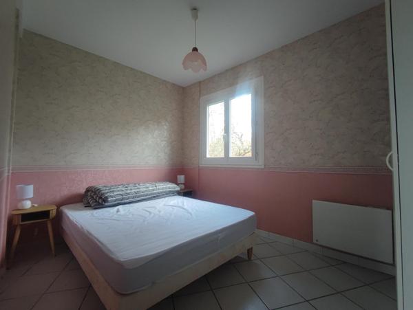 Pavillon plain pied  deux chambres possible trois