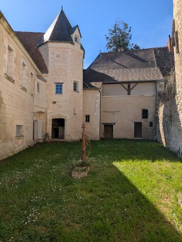 Propriété rare, destinée aux amoureux de belles demeures et de lieux de vie hors du commun ! [REF. 6903]