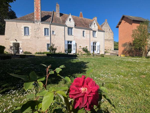 Propriété rare, destinée aux amoureux de belles demeures et de lieux de vie hors du commun ! [REF. 6903]