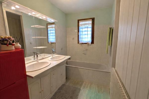 Maison avec dépendance