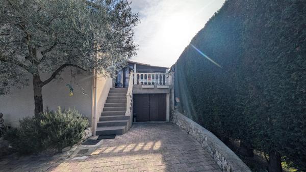 Maison avec dépendance