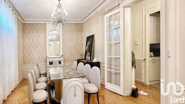 Location appartement 5 pièces 113 m² Paris 7