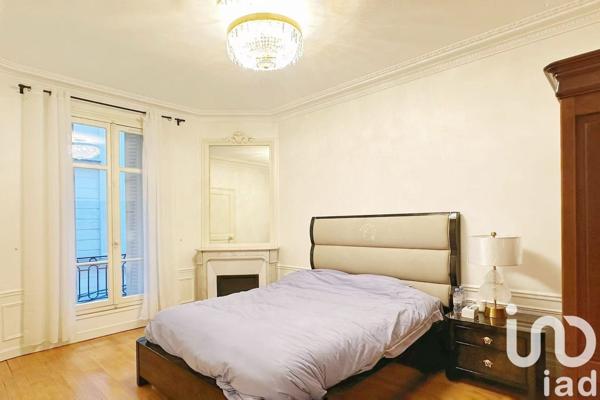 Location appartement 5 pièces 113 m² Paris 7