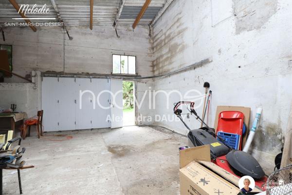 [Mélodie] Maison en pierre et ses dépendances