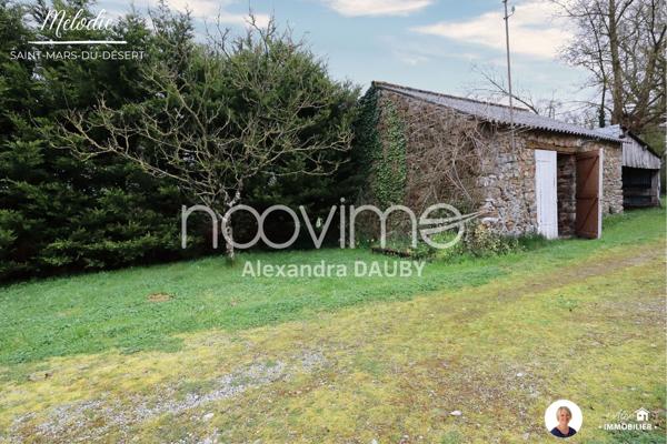 [Mélodie] Maison en pierre et ses dépendances