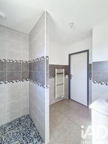 Maison à vendre 4 pièces 81 m² Angliers