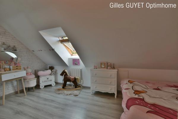 12MN de BERNAY, DPE C, T6 110M² 248000€ avec 2000M² de terrain clos (27)