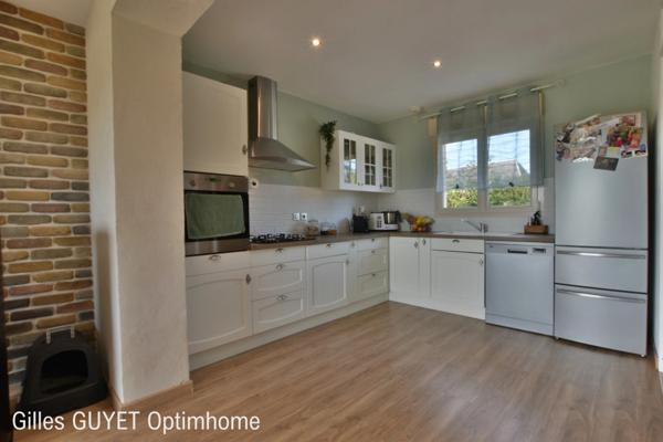 12MN de BERNAY, DPE C, T6 110M² 248000€ avec 2000M² de terrain clos (27)