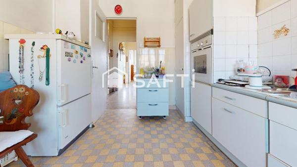 Appartement d’exception , Vue carte postale sur le Vieux-Port et Notre-Dame de la Garde