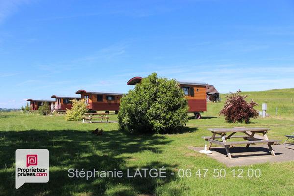 Propriété RARE et INSOLITE - Cantal (15) Vue exceptionnelle !!