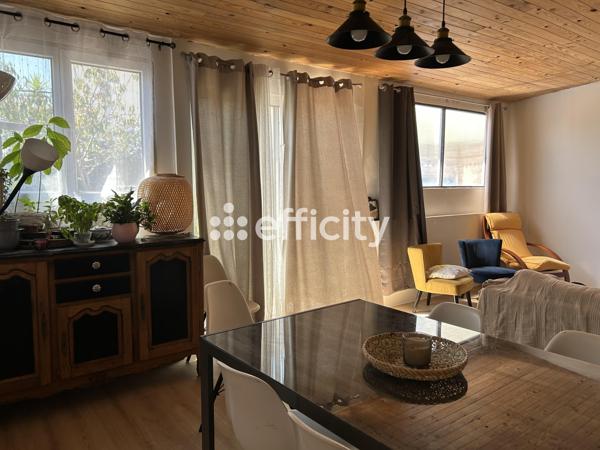 Maison
         6 pièces
        - 115 m² 279 000 € *