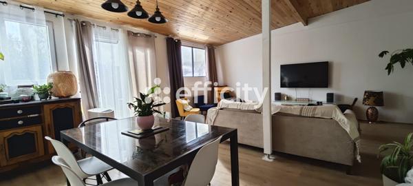 Maison
         6 pièces
        - 115 m² 279 000 € *