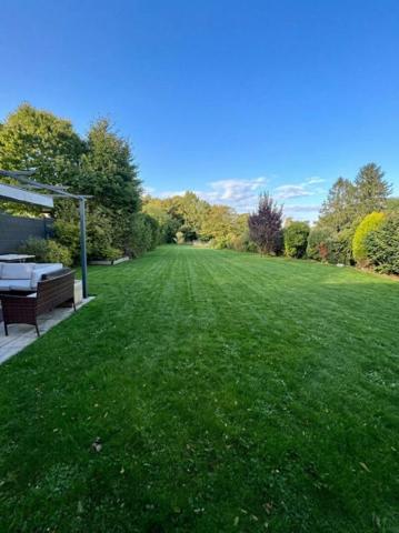 Maison 129m2, 4 chambres  , 2 sdb  + studio indépendant  , parcelle 1600m2  Sains-en-Amiènois