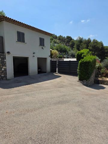 A vendre, Villa individuelle, 133 m², Piscine, La Roquette du Var, 06670, Alpes Maritimes