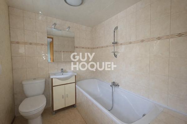 MAISON À VENDRE DE 5 PIÈCES DE 124,00 M²