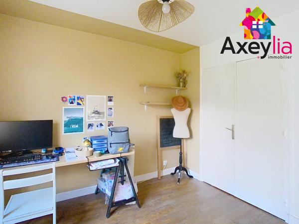 La Pacaudière (42310) A VENDRE- LA PACAUDIÈRE- MAISON ÉLEVÉE SUR SOUS-SOL SEMI ENTERRÉ