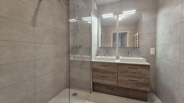 T4 de 83 m² , année 2024 , 1er étage