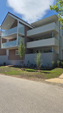 T4 de 83 m² , année 2024 , 1er étage