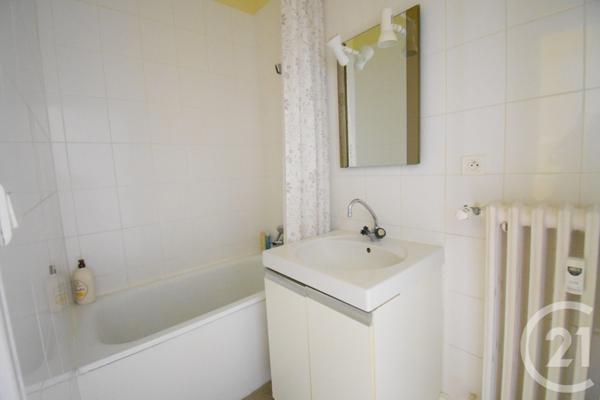 Appartement F1 Bis à vendre  2 pièces - 45,28 m2 VICHY - 03