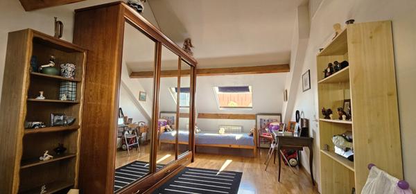 Chevilly-Larue (94550) Exclusivité à Chevilly-Larue : Maison Familiale de 6 Pièces avec Sous-Sol Complet – À seulement 5 km de Paris