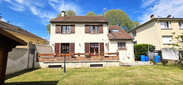 Chevilly-Larue (94550) Exclusivité à Chevilly-Larue : Maison Familiale de 6 Pièces avec Sous-Sol Complet – À seulement 5 km de Paris