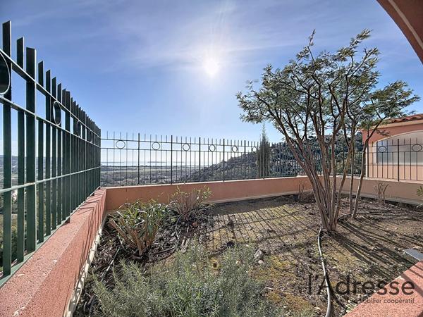 Magnifique appartement 4 pièces de 103,5m2 avec un double garage et une cave !