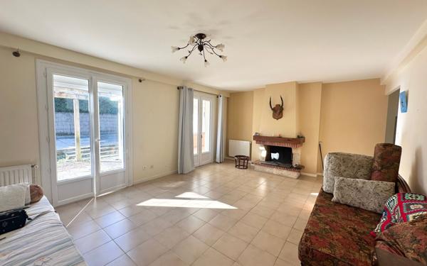 Maison à vendre    4 pièces •  Saintes