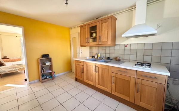 Maison à vendre    4 pièces •  Saintes