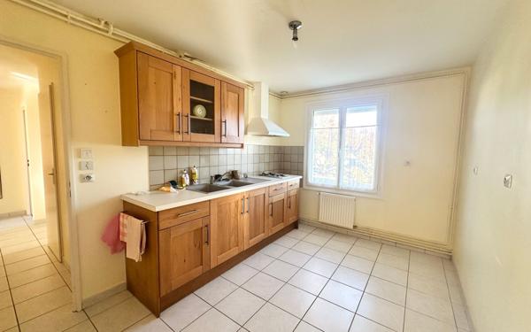 Maison à vendre    4 pièces •  Saintes