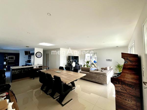 Maison à MAUGES-SUR-LOIRE, 49410 - 4 pièces 110m²