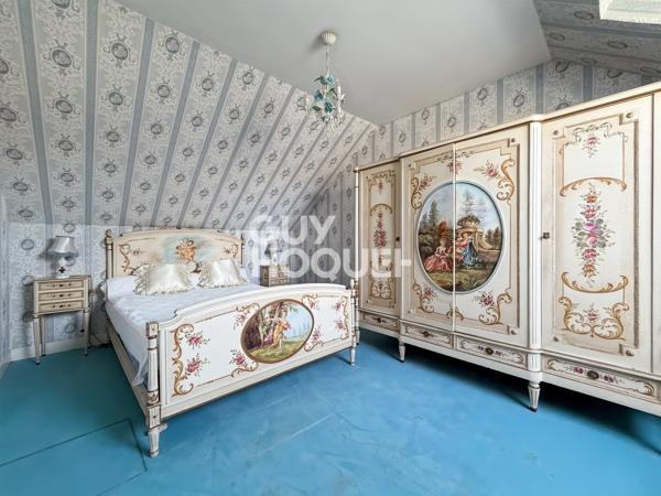 MAISON À VENDRE DE 7 PIÈCES DE 155,00 M²