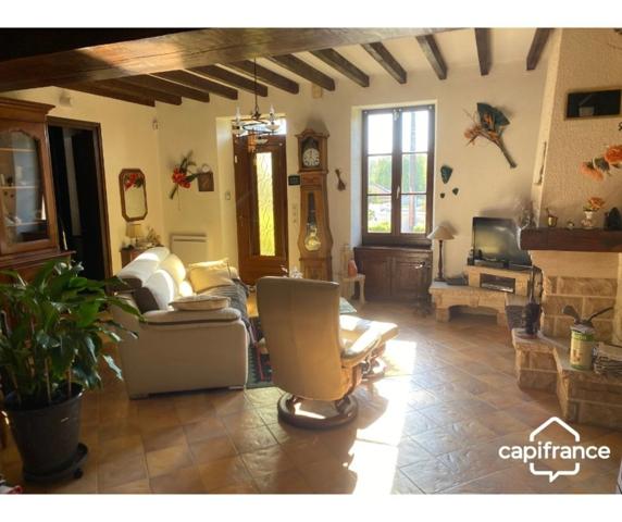 A vendre Maison T4 113m2 pleine de charme à Lamarche-sur-Saône (21)