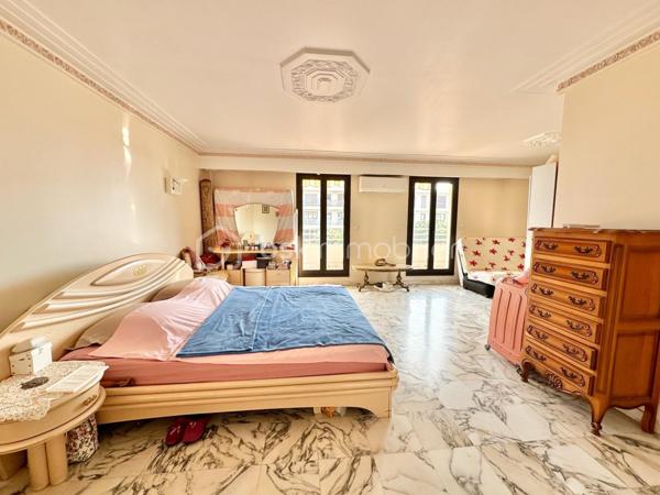 Appartement de 210 m²