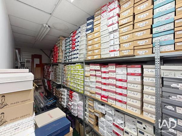 Boutique/Local commercial à vendre 300 m² Nazelles-Négron