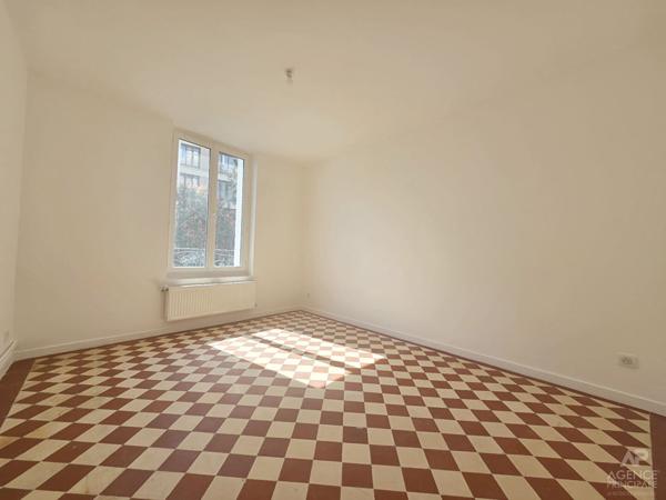 Appartement Rueil Malmaison 4 pièce(s) 79.55 m2 Loyer 2 087 €/mois charges comprises **  - Référence  19867